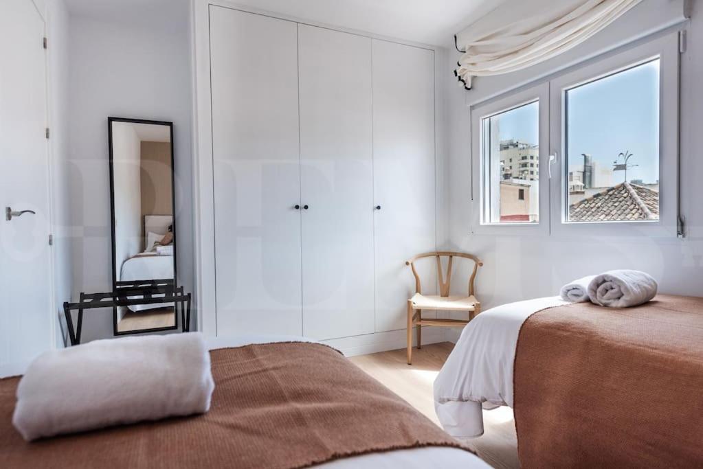 Apartment With Cathedral View & Terrace By Rems Málaga Extérieur photo